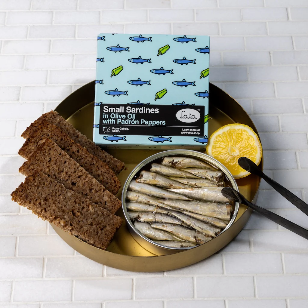 Lata Small Sardines in Olive Oil with Padrón Peppers - Image 2